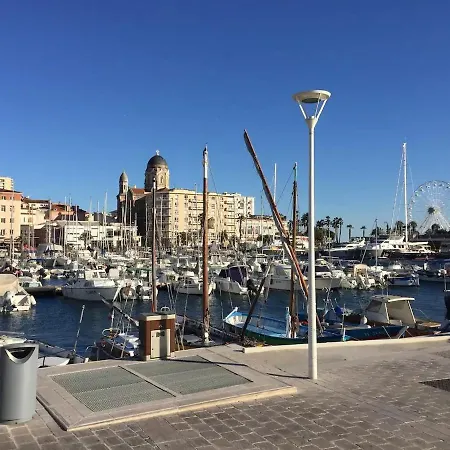 Soleil & Sable-frejus Appt 4 Pers-classe 3-clim Apartment Frejus